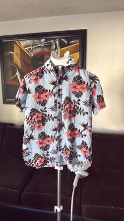 Men’s Hawaiian 🌺 shirt