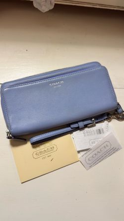 Coach Blue Leather Zip Around Wallet NEW! GORGEOUS!