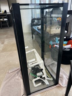 Fish /Turtle tank or aquarium