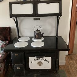 Black old looking 220 electric stove