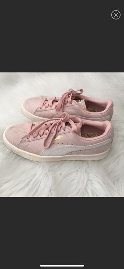 Puma Suede Sneakers in Pink