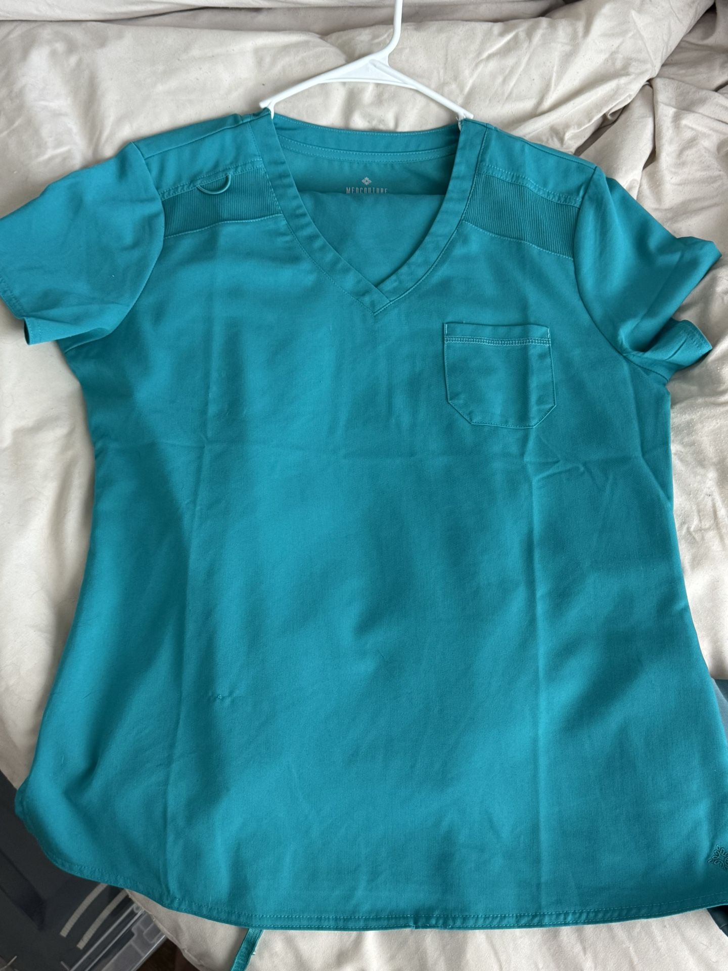 Med Couture Scrubs - brand new