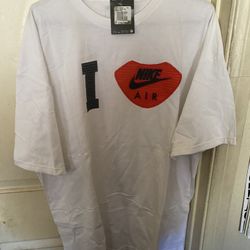 Nike T Shirt
