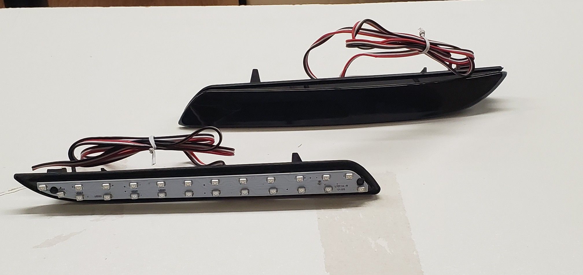 acura tsx wagon rear led diffusers.