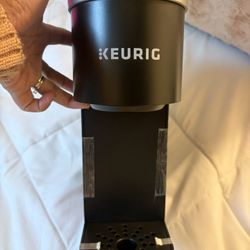 New! Keurig K-Mini Single Serve K-Cup Pod Coffee Maker. Black