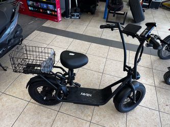 Hiboy Seated Scooter Excellent Condition 500W Fast Electric Scooter With Seat and Basket