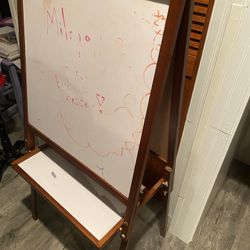 Kid’s Wooden Easel