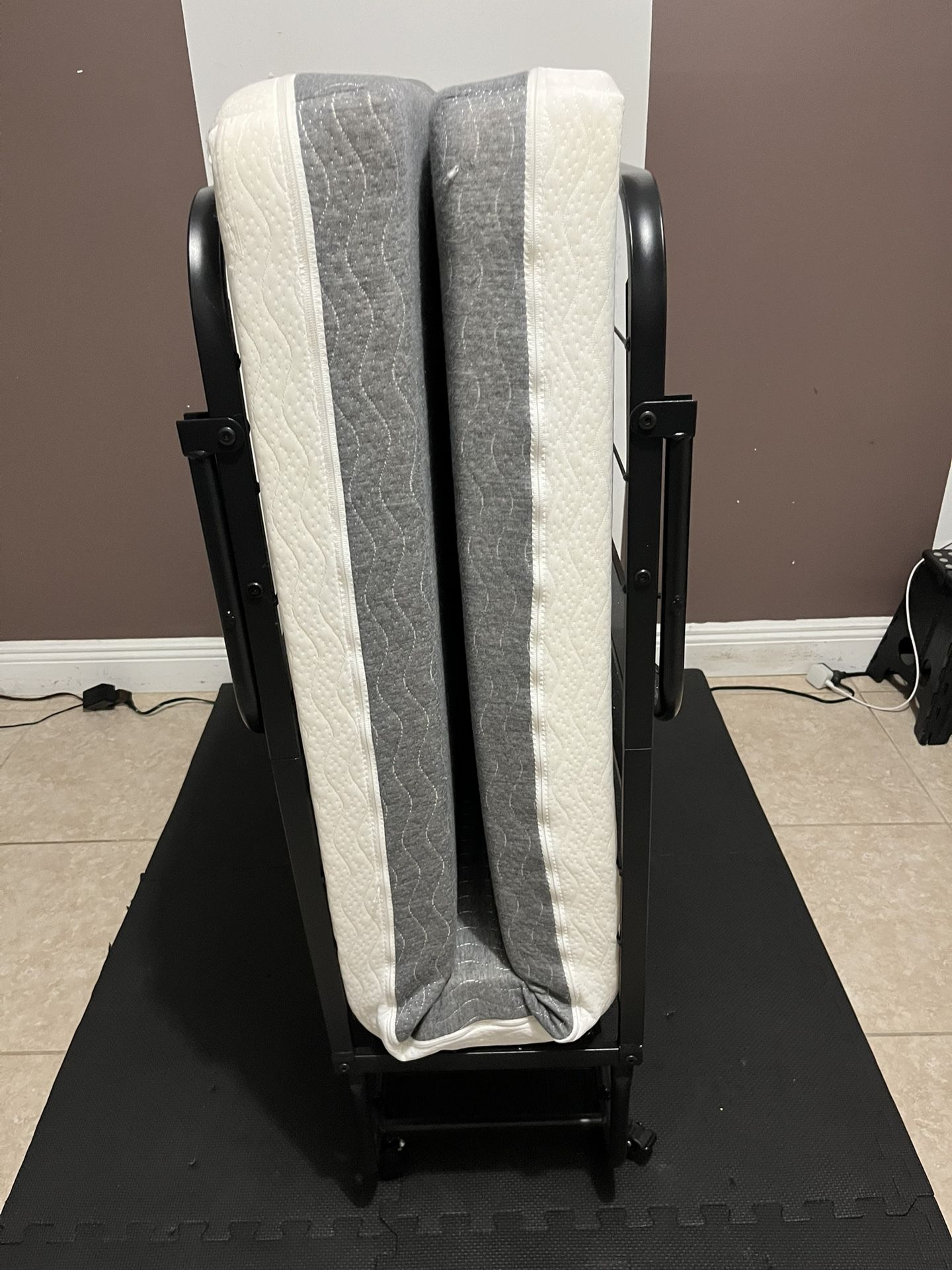 twin size couch with memory mattress in excellent condition $150 