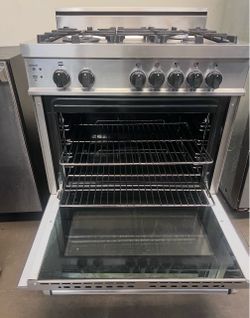 🔥 Bertazzoni 30” Professional Gas Range – Stainless Steel – $3,000