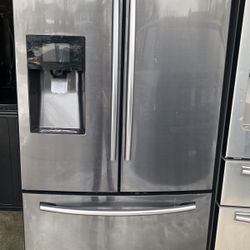 REFRIGERATOR 