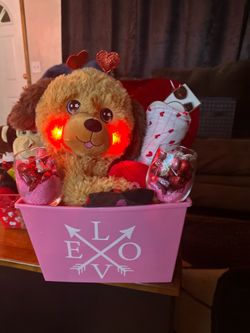 Personalized Handcrafted Gift Baskets – Made to Order!