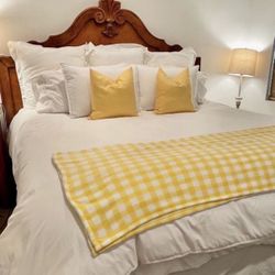 Vintage KING Size headboard✨