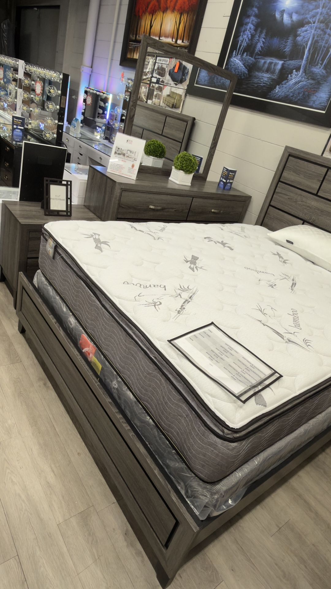 4Pc Queen Bedroom Set Available In White