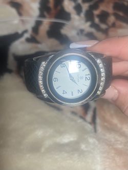 Girls watch
