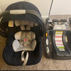 Chicco Keyfit 30 Carseat & Base