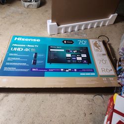 70" HISENSE 4K ROKU SMART TV