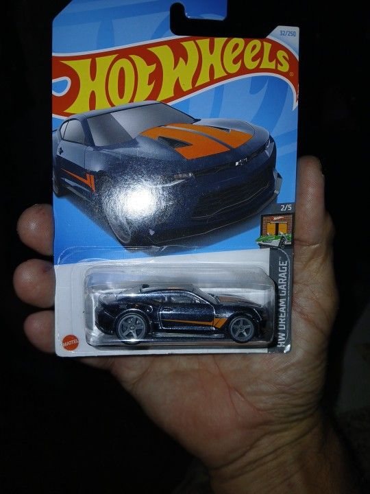 2021 Hot Wheels 18 Camaro Super Hunt 