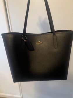 Medium City Tote Bag