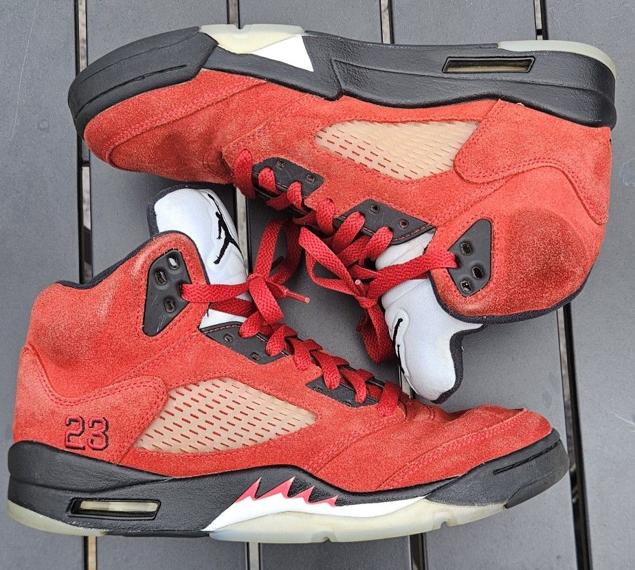 Jordan 5 Raging Bull