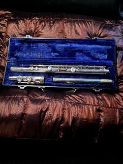 Gemeinhardt. Silver Student Flute with Hard Case