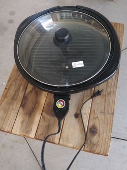 Cazuela Eléctrica. Buena Condición.
