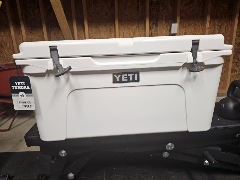 Yeti Tundra 65 Cooler