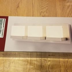 LED 3 LIGHT FIXTURE
