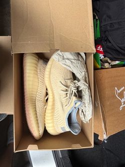Adidas Yeezy Boost 350 V2 Sneakers