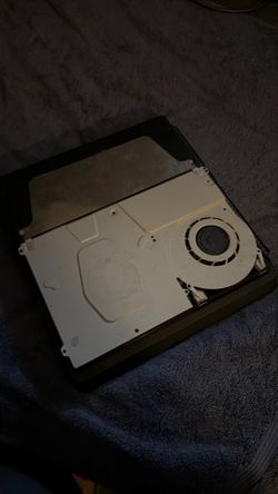 Selling PS4