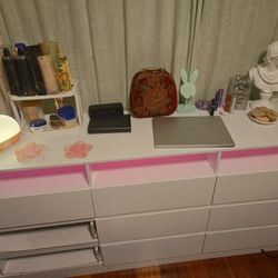 LED 9 Drawer Dresser