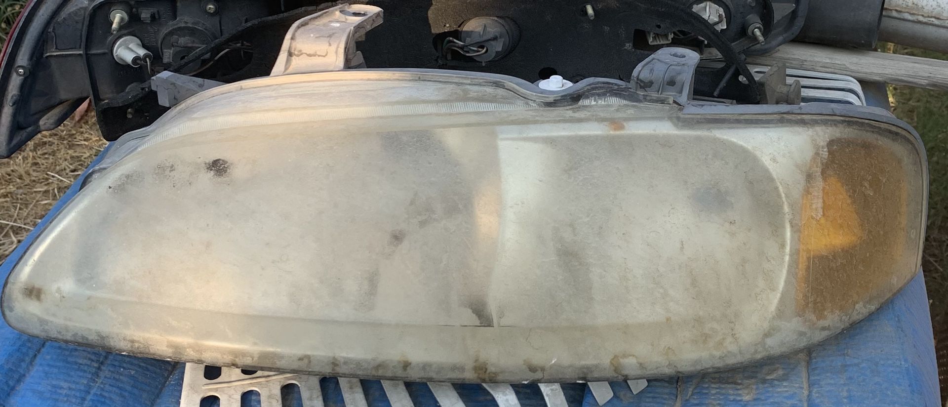 Nissan Centra Headlight