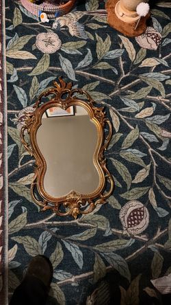 Fancy mirror