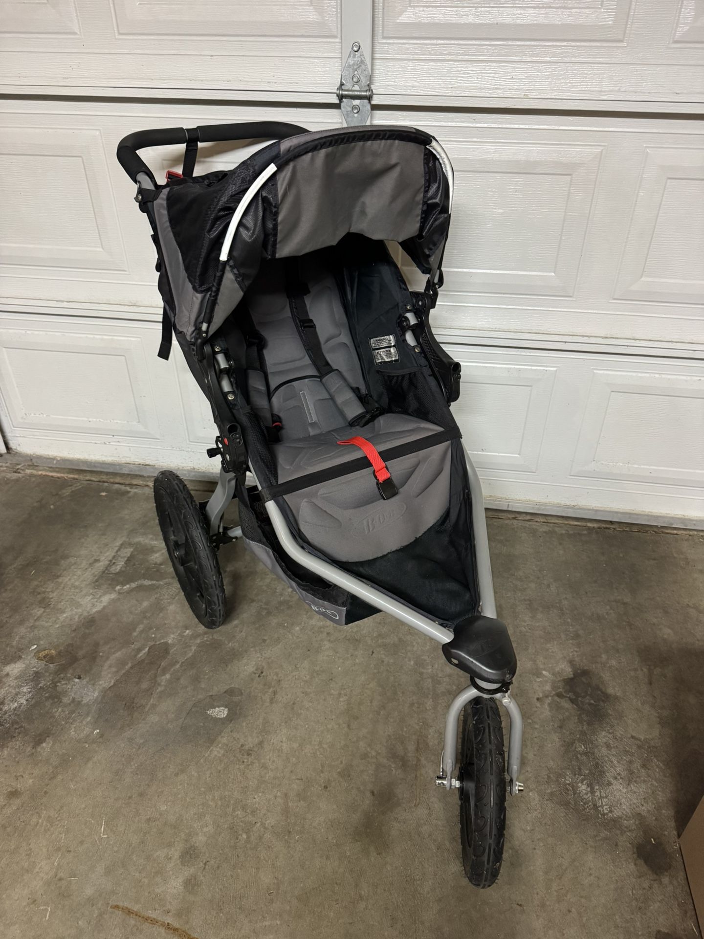 Jogging stroller