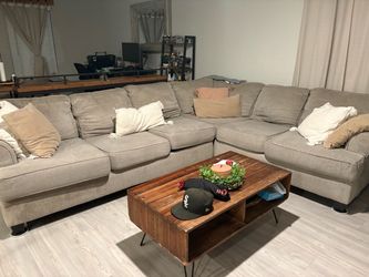 Sectional/Couch