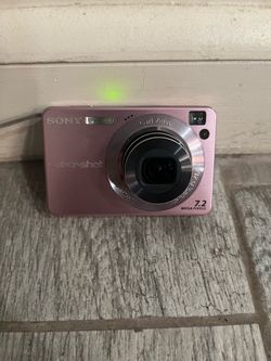 Slightly used no visible wear Sony Cyber-shot 7.2MP Digital Camera Pink