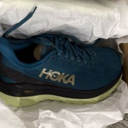 Hoka Men Size 8 New 