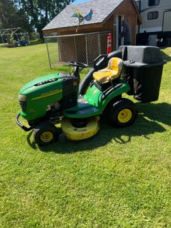 John deer riding mower with bagger