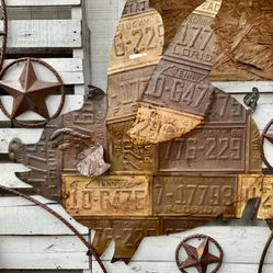 Flying Pig License Plate Design 