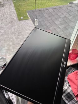 GAMING MONITOR PORTABLE (LOOKING FOR TRADES)