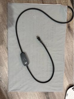 New Heat Lamp and Heating pad $25 for both