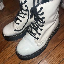 Patent leather doc marten sz 6