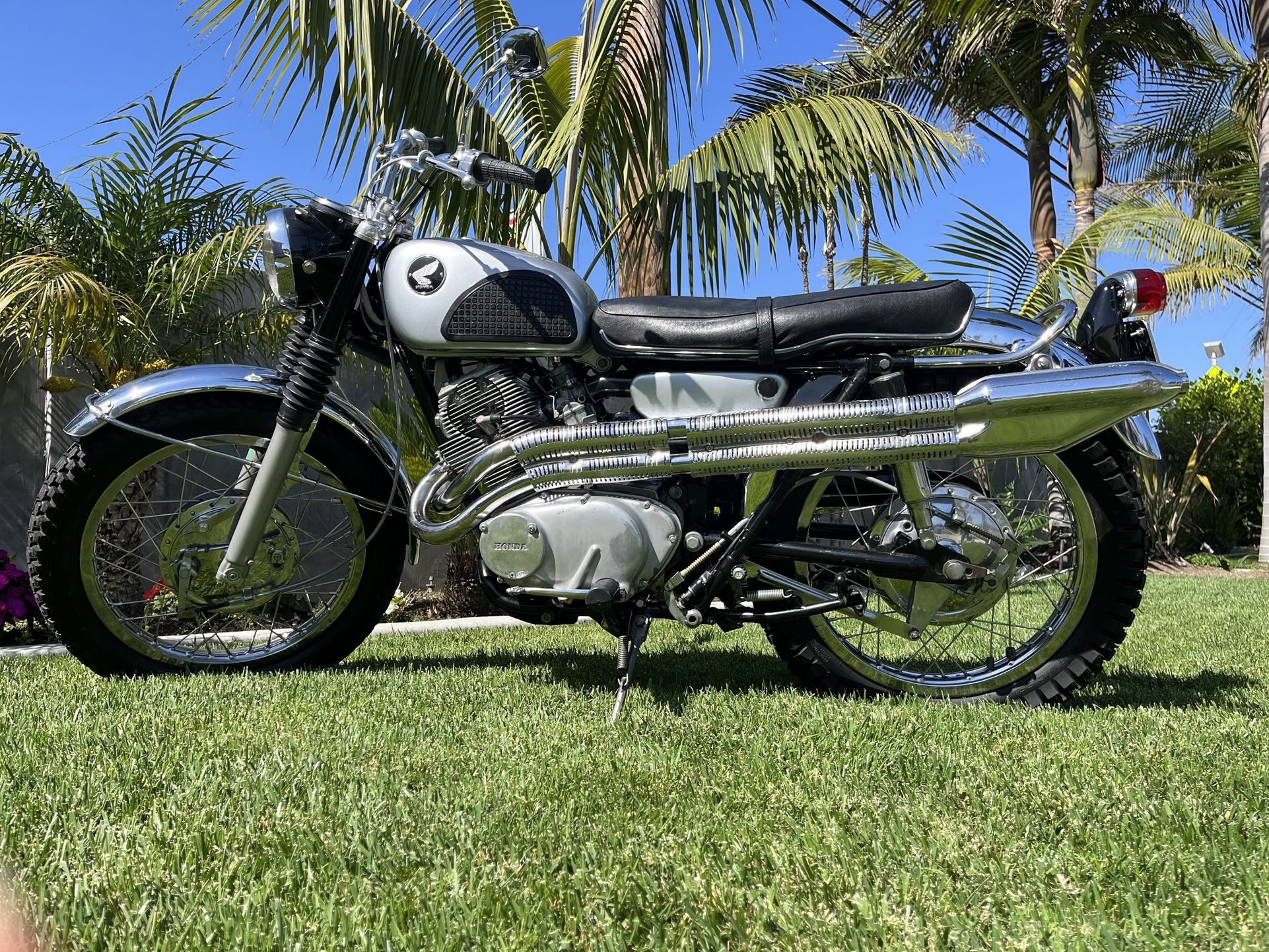 1967 Honda CL77