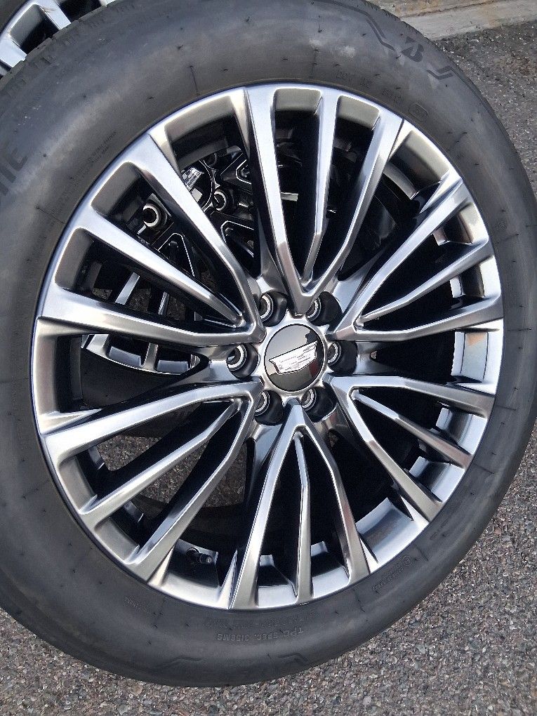 2025 NEW OEM ORIGINAL TAKEOFFS CADILLAC ESCALADE 22 INCH HAVE TPMS SENSORS TIRES BRIDGESTONE 98 % $ 2350 