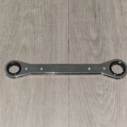 Snap On 3/4–7/8" 12-Point SAE 0° Offset Ratcheting Box Wrench
