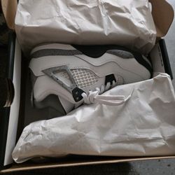 Jordan 4 Retro OG Size 1.5Y