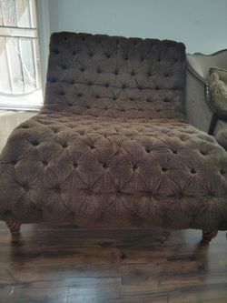 Sleigh couch