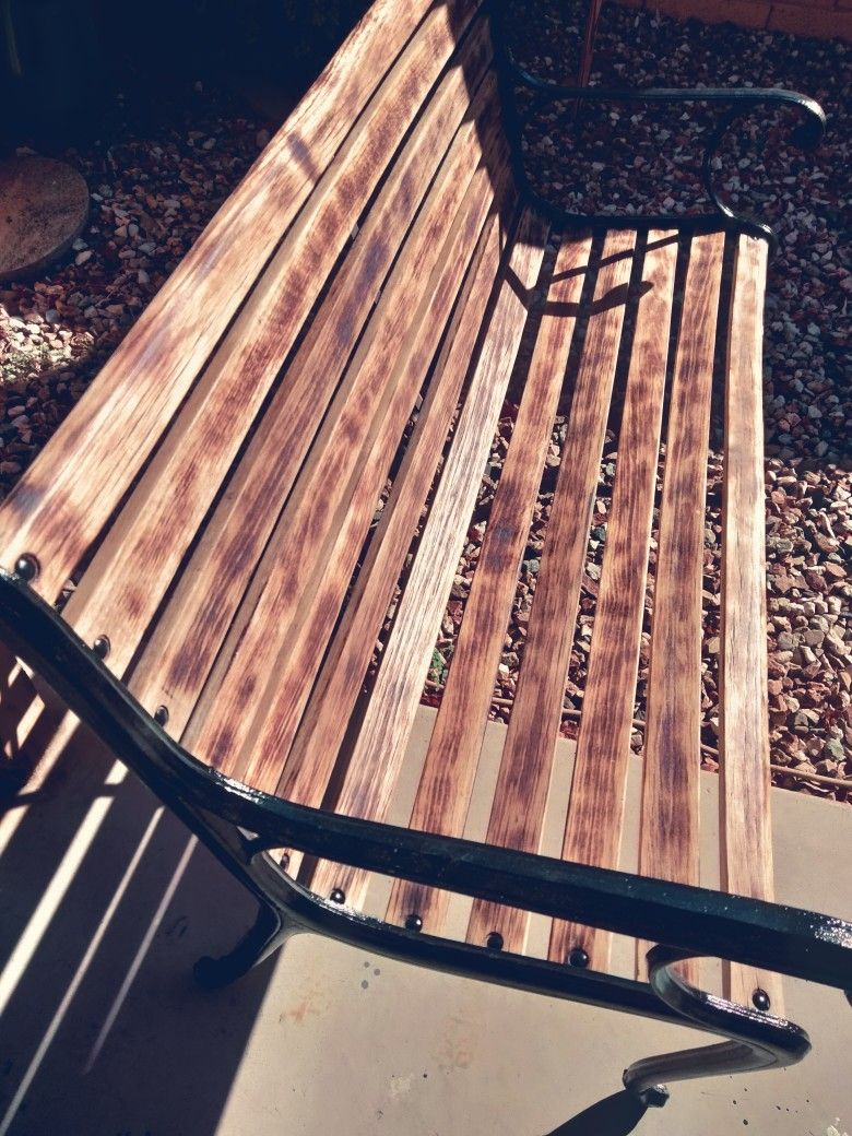 100% Recondition Garden Or Patio Bench