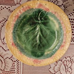 ANTIQUE  MAJOLICA  ETRUSCAN STAMP GREEN LEAF PLATE  POTTERY