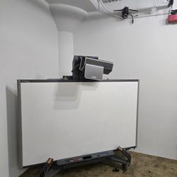Smart Projector Screen