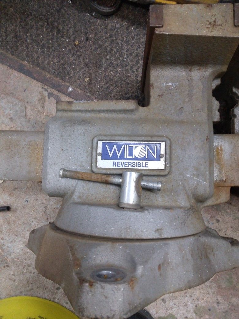 Wilton Vice